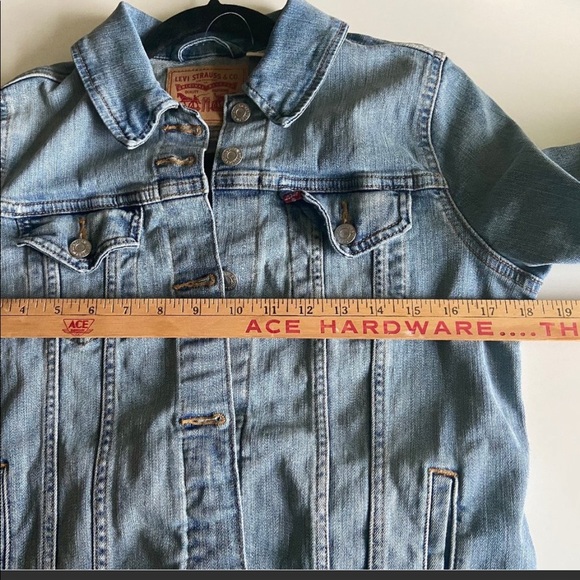Levi’s Jean Jacket Levi’s Classic Trucker Jacket